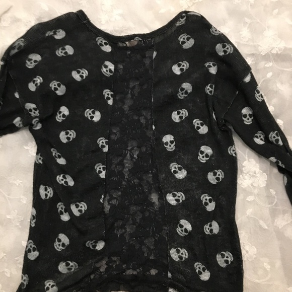 No boundaries top juniors M black, skulls, lace - Picture 3 of 4